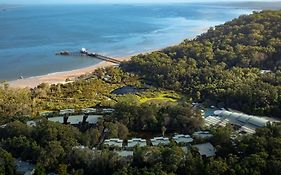 Kingfisher Bay Resort 4*